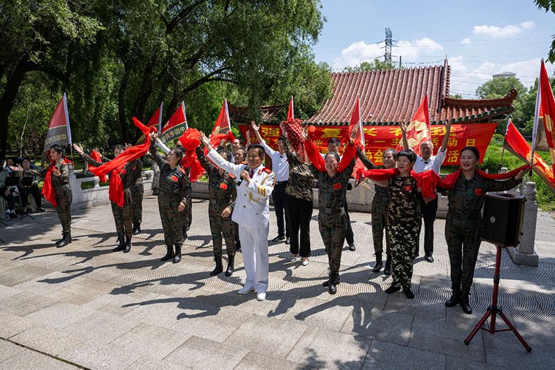 这座 “北国春城” 在盛夏的蓬勃生机
